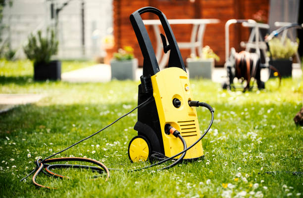 Best Pool Deck Cleaning  in Nsfield Center, MA